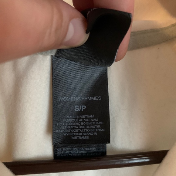 The North Face women’s active top - Picture 3 of 4